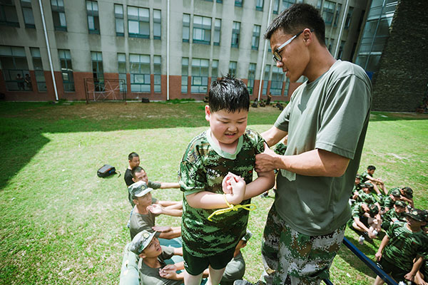 在国庆军事夏令营，孩子们能学到什么